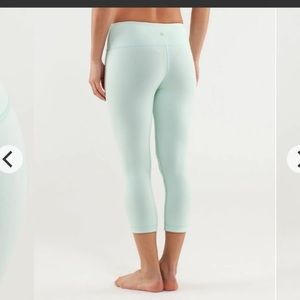 Lululemon Wunder Under Crop leggings